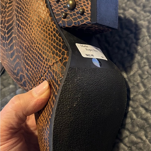 Coconuts By Matisse Roper Brown Ankle Boots Size 10M   I - Picture 4 of 4